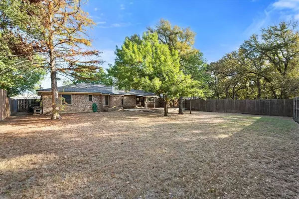 Bedford, TX 76022,1516 Circle Lane