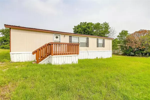 3520 Evergreen Drive, Granbury, TX 76048