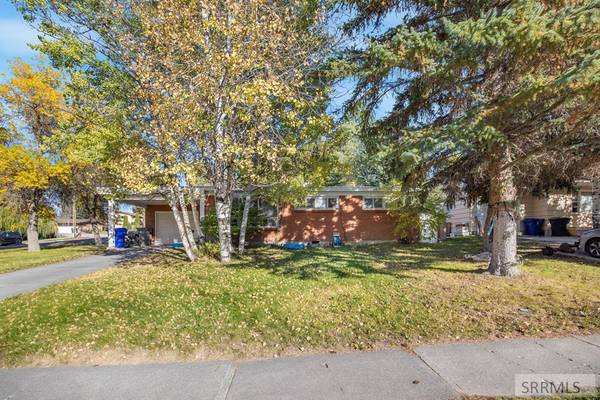 305 S 3rd E, Rexburg, ID 83440