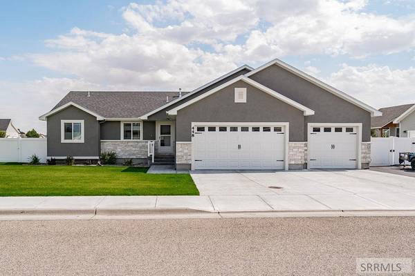 448 Washington Loop, Rigby, ID 83442