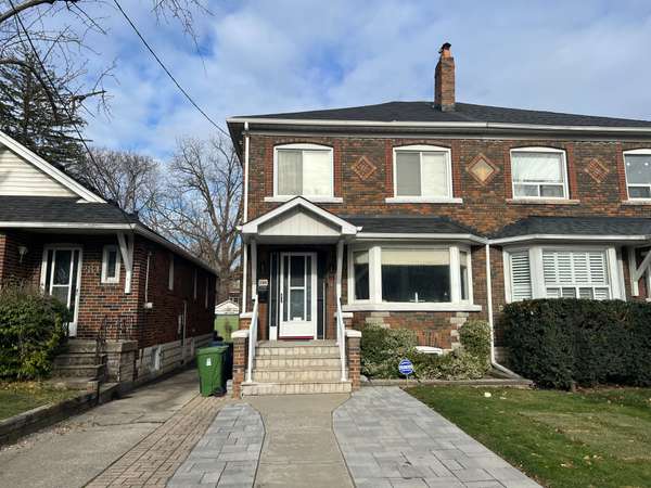 280 Fairlawn AVE, Toronto C04, ON M5M 1T1