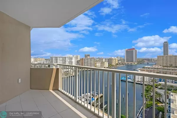 Hallandale Beach, FL 33009,1965 S Ocean Dr  #14N