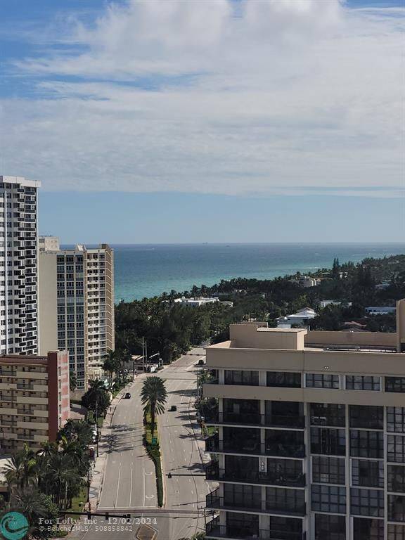 Hallandale Beach, FL 33009,1985 S Ocean Dr  #19J