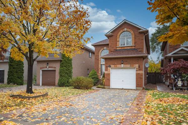 2513 Longridge CRES, Oakville, ON L6H 6S2