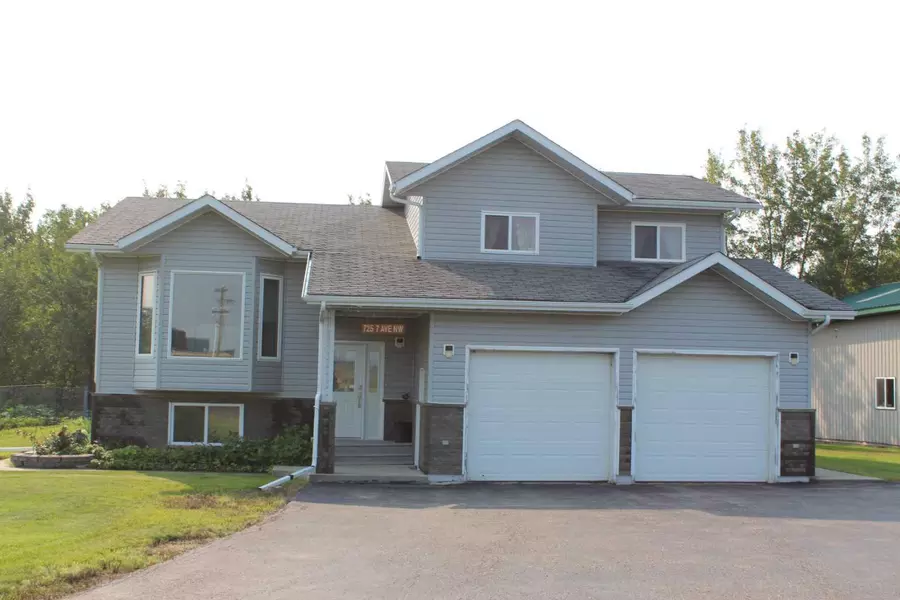 725 7th AVE NW, Manning, AB T0H 2M0