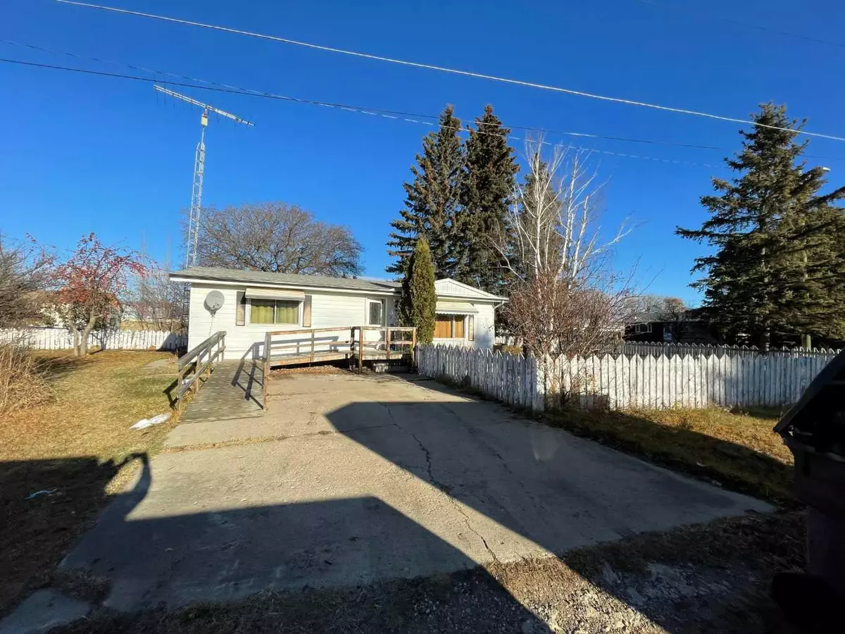 Mannville, AB T0B 2W0,5102 46 ST