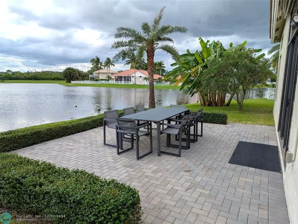 Boca Raton, FL 33498,19269 Redberry CT