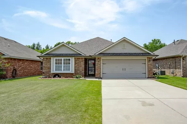 2211 Bradford Circle, Newcastle, OK 73065