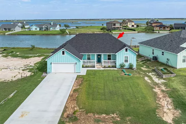 Rockport, TX 78382,47 Lake Shore Circle