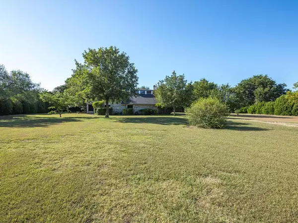 Palmer, TX 75152,209 Southwick