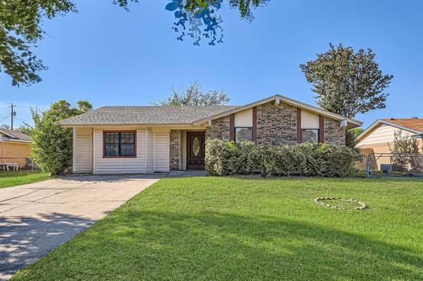 602 Carl C Senter Street, Forney, TX 75126