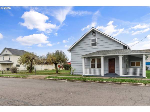 180 S 1ST ST, Creswell, OR 97426