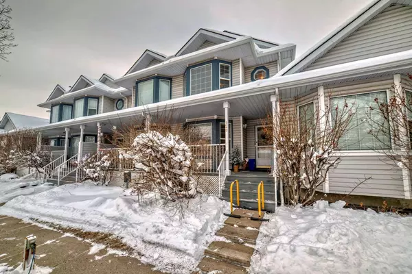 128 Martin Crossing CT NE, Calgary, AB T3J 3P3