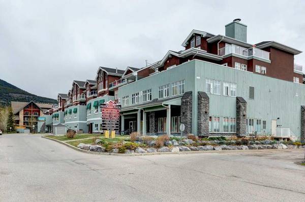 1151 Sidney Street #204, Canmore, AB T1W3G1