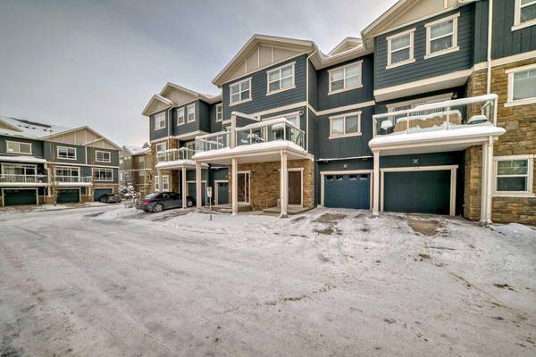 204 Evanston MNR Northwest, Calgary, AB T3P 0R8