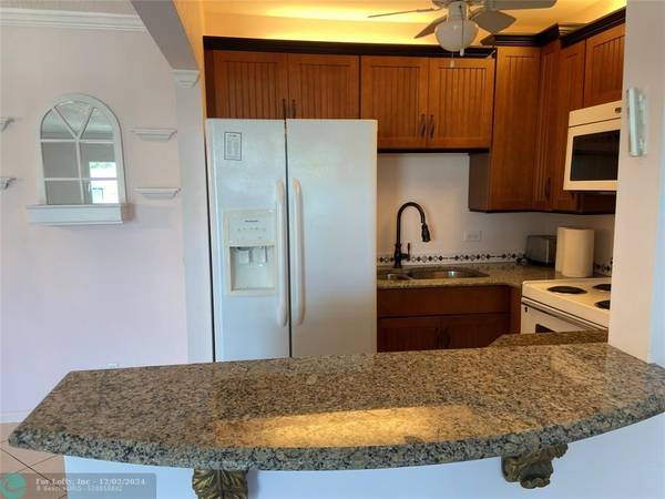 Deerfield Beach, FL 33442,97 Oakridge H  #97