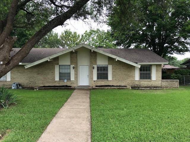 402 Ray Avenue, Desoto, TX 75115