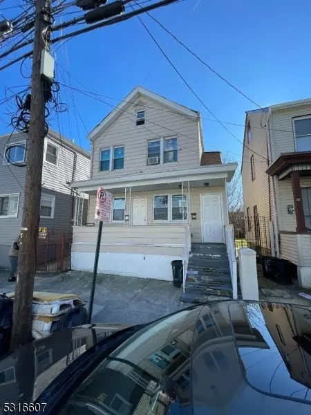 160 Lyon St, Paterson City, NJ 07524