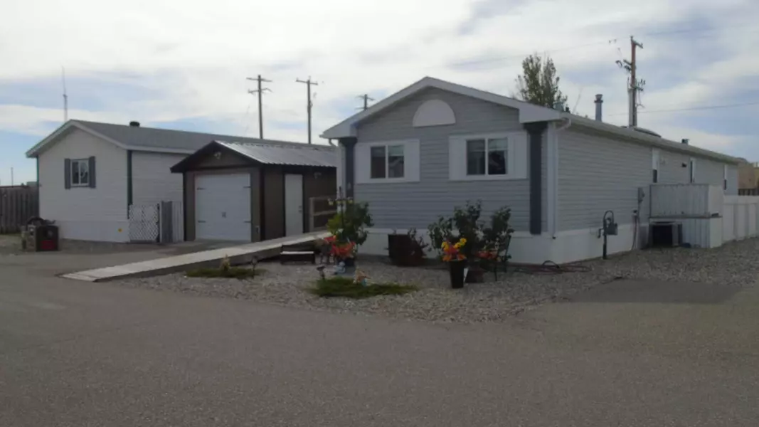 8 Palomino RD, Fort Macleod, AB T0L 0Z0