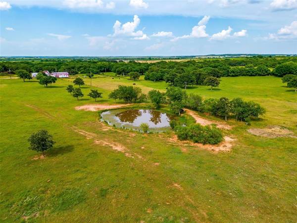 Nocona, TX 76255,319 Quail Run Road