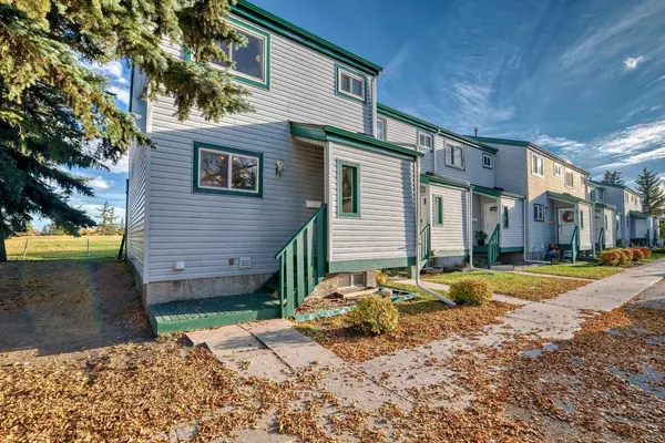 131 Templehill DR NE #19, Calgary, AB T1Y 4T1