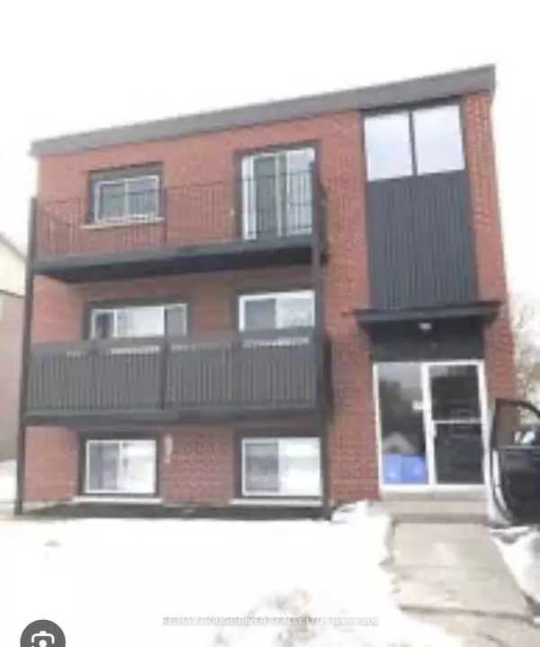 14 Frank ST #2, Clarington, ON L1C 2J4