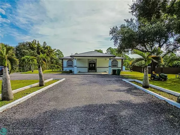 Clewiston, FL 33440,125 S Hacienda St