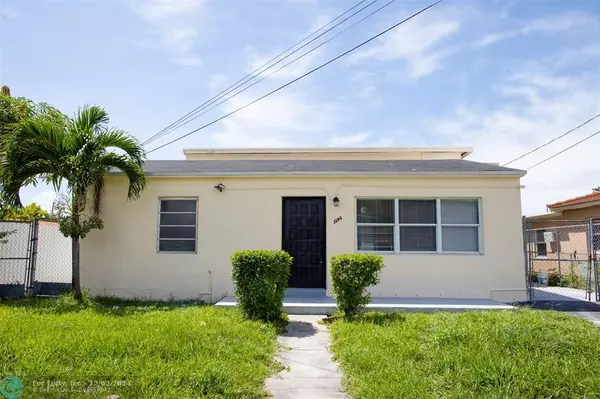 3240 NW 16th Ter, Miami, FL 33125