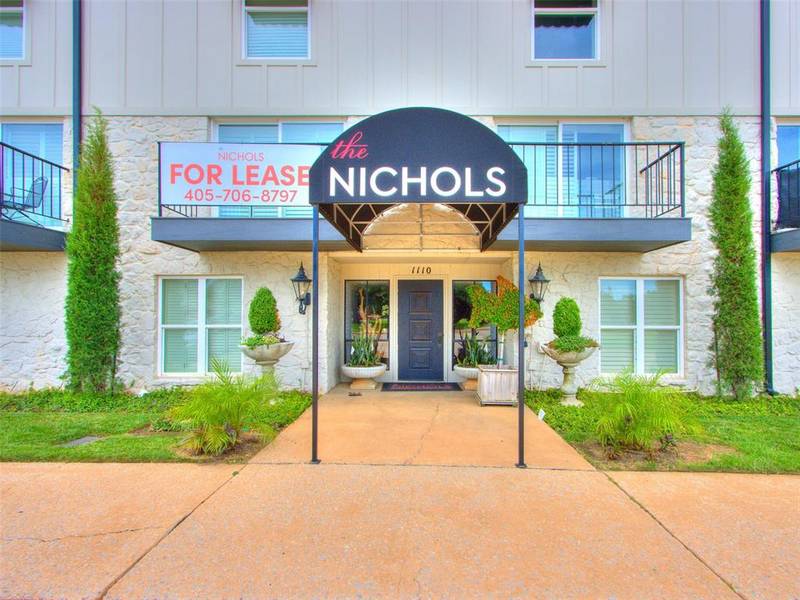 1110 Sherwood Lane #216, Nichols Hills, OK 73116