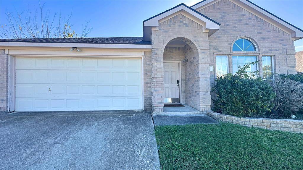 214 Drake Lane, Garland, TX 75043