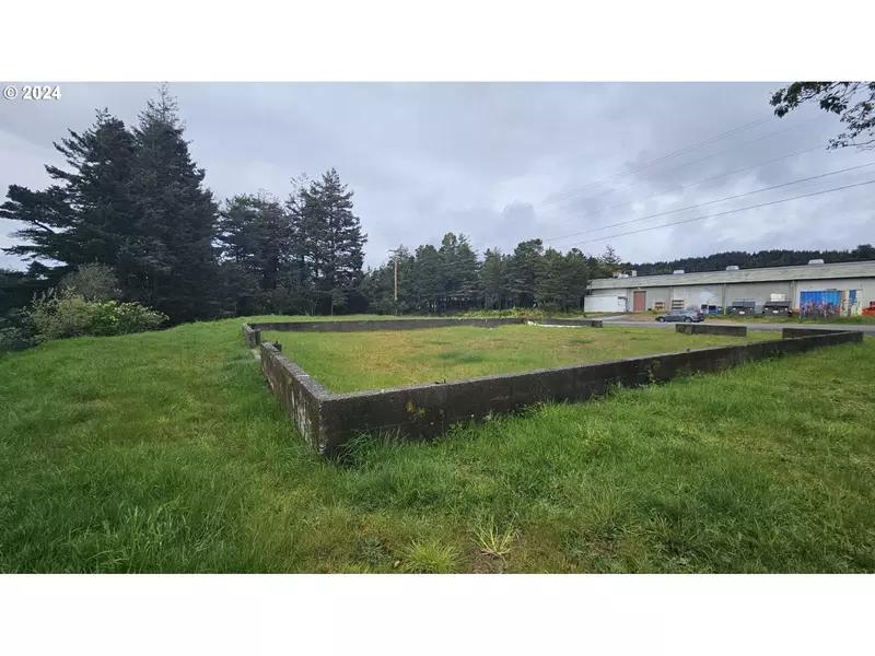 1505 Idaho, Port Orford, OR 97465