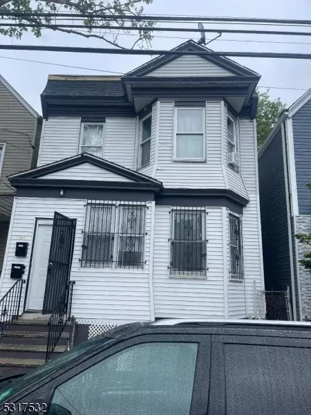 494 S 19th St, Newark City, NJ 07103