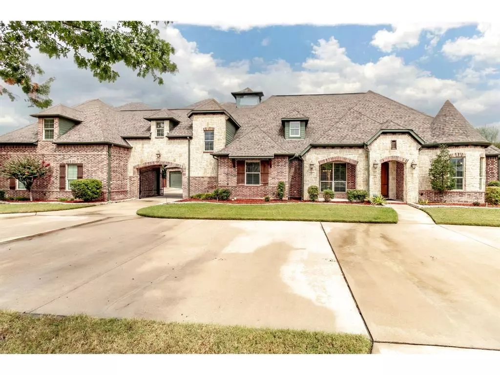 Sunnyvale, TX 75182,317 Meadow Drive