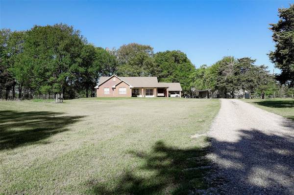 Bonham, TX 75418,679 County Road 1465