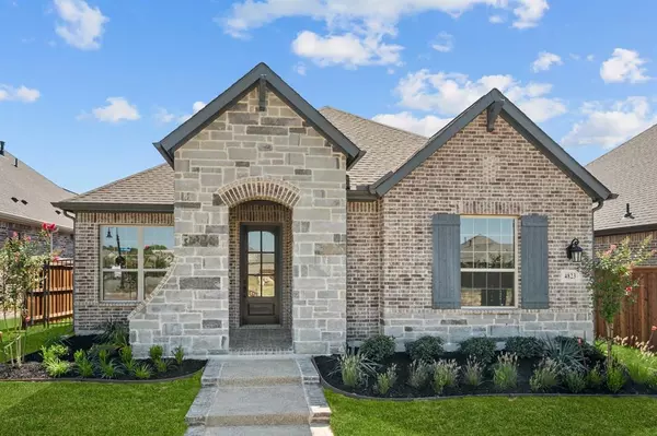 4823 Painted Rose Drive, Arlington, TX 76005