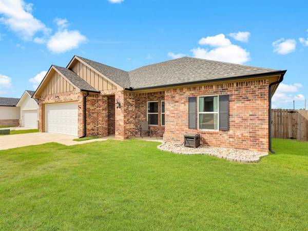 Mabank, TX 75147,308 Hoover Drive