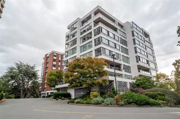 1033 Belmont Ave #405, Victoria, BC V8S 3T4