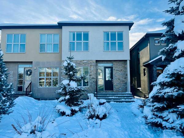 2433 28 AVE Southwest, Calgary, AB T2T 1L1