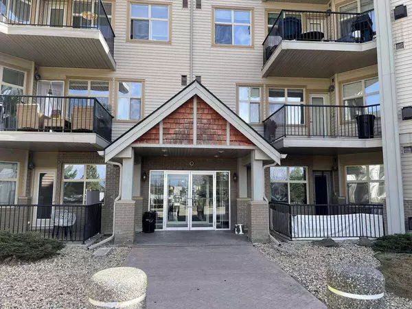 Sylvan Lake, AB T4S 0A4,100 Lakeway BLVD #221