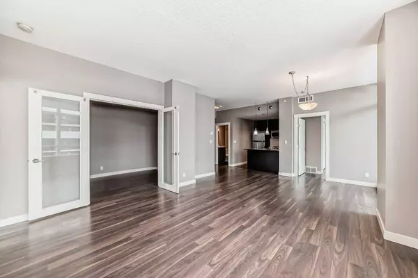 Calgary, AB T2R 0H1,788 12 AVE SW #603