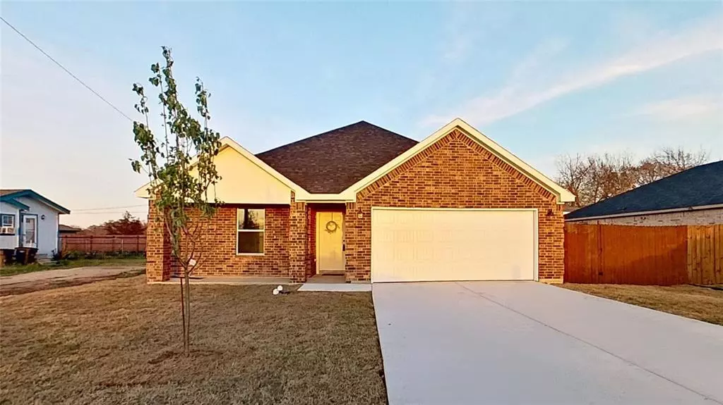 9413 Prairieview Drive, Fort Worth, TX 76134