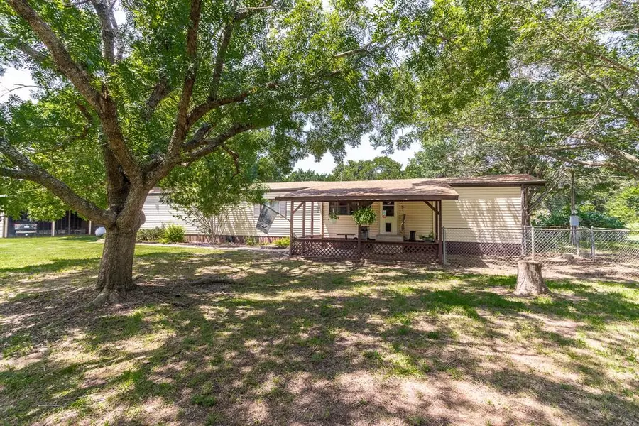 8376 Woodruff Circle, Kemp, TX 75143