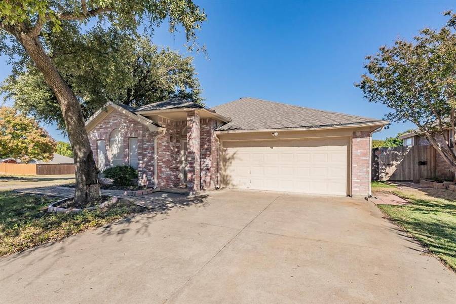 10260 Westward Drive, Fort Worth, TX 76108