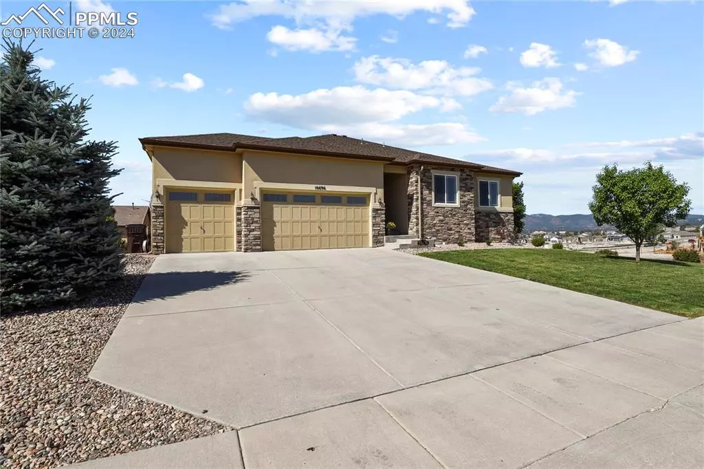 Monument, CO 80132,16696 Curled Oak DR