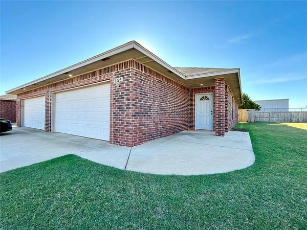 1328 Garden Gate Drive #B, Yukon, OK 73099