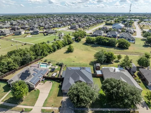 5006 Ambassador Drive, Midlothian, TX 76065