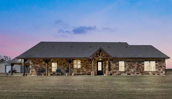 1515 Billings Road, Tolar, TX 76476