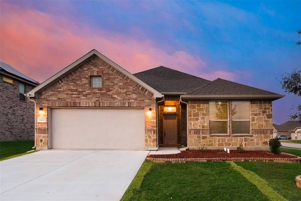 1419 Fox Hollow Road, Krum, TX 76249