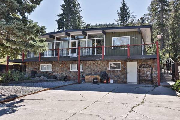 Blairmore, AB T0K 0E0,12214 18 Avenue