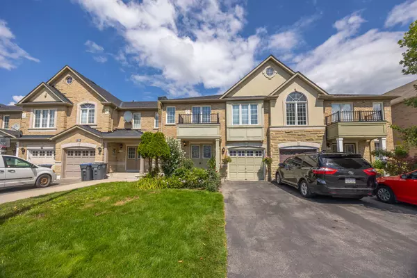 29 Polar Bear PL, Brampton, ON L6R 3L8